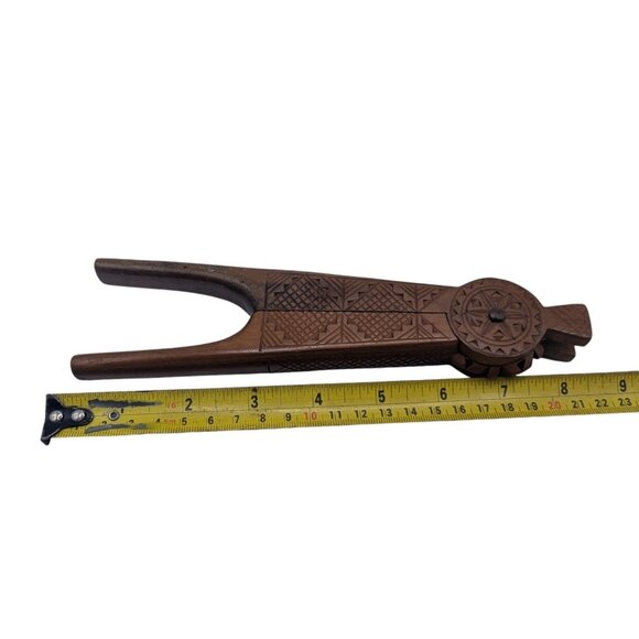 Yugoslavia Nutcracker Vintage ornate hand carved wooden geometric folk art - Picture 5 of 13